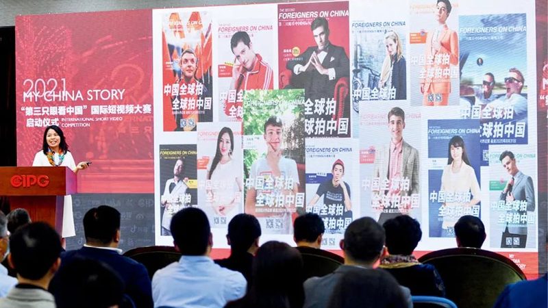 VI设计：颜色与材质搭配的奥秘与技巧
